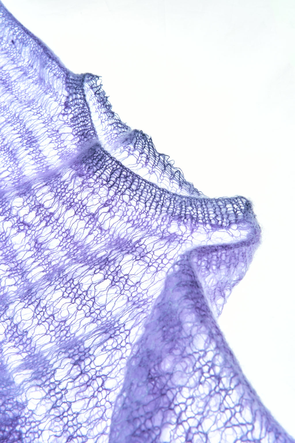 HANDMADE KNITTED CROPPED SWEATER